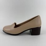 Carlton London Women's Pointed Toe Slip